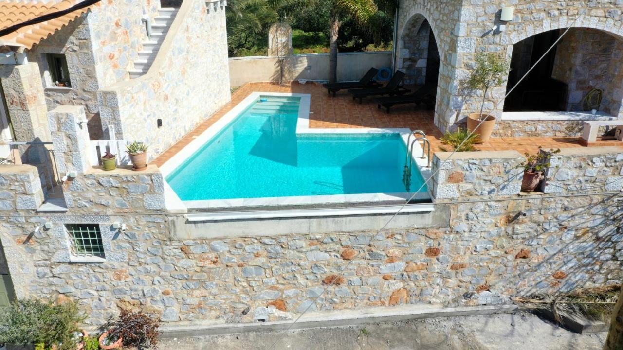 فندق Mani Stone Towers Kotronion  المظهر الخارجي الصورة